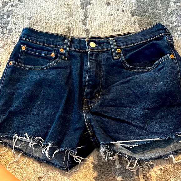 Levi cut off shorts size 31 waist - Picture 1 of 5
